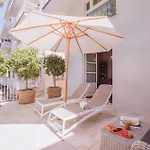 Guest house Domus Florum 4*