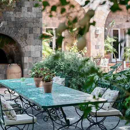 Domus Florum 招待所